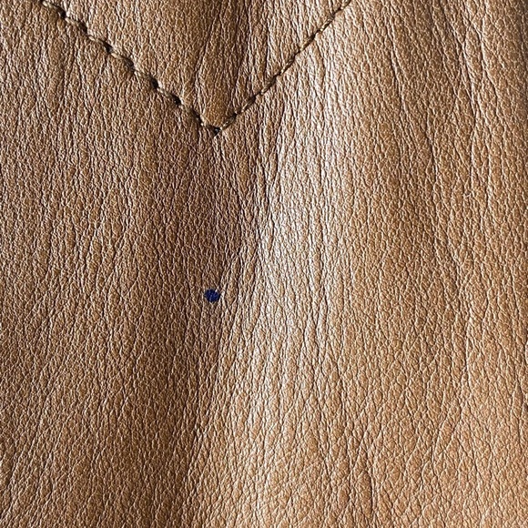 Women's Tan Leather Vest - Picture 6 of 16
